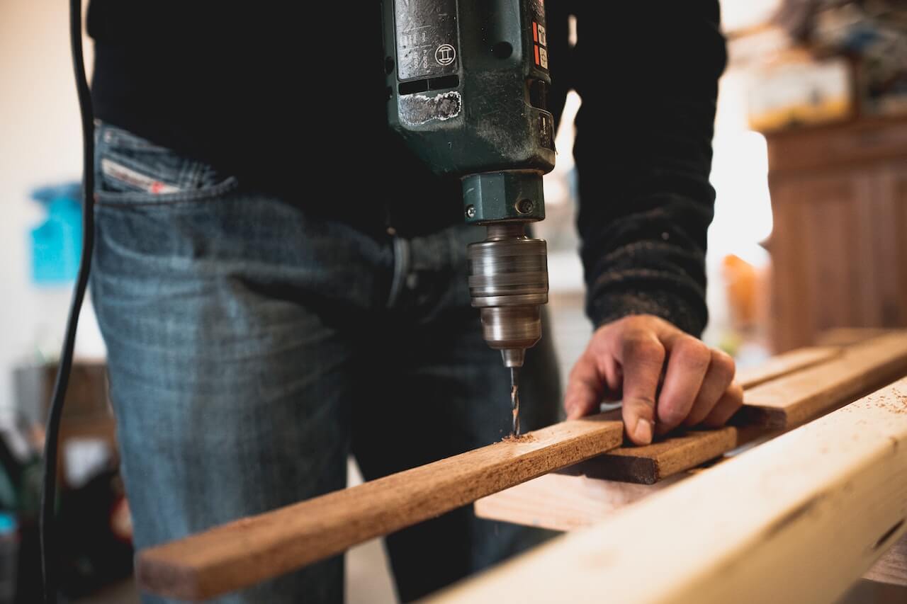 23-Step Guide on Starting a Carpentry Business